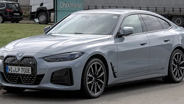 BMW i4