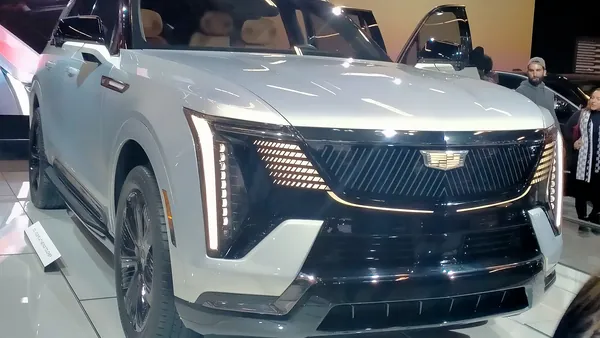 Cadillac Escalade IQ
