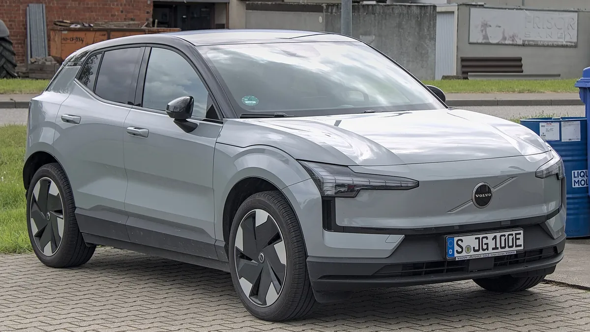Volvo EX30